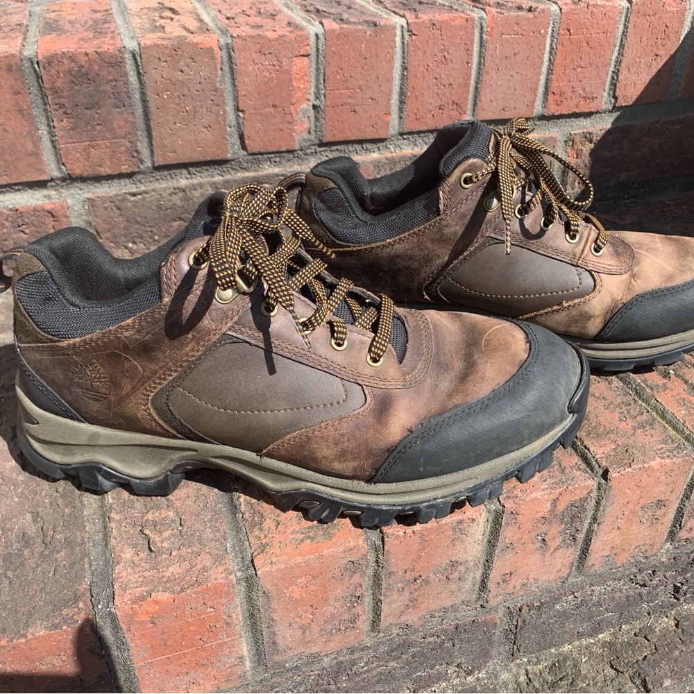 Men’s Waterproof Hiking Trail Boots Rugged Outdoor Sz 11.5 Leather Earthy
